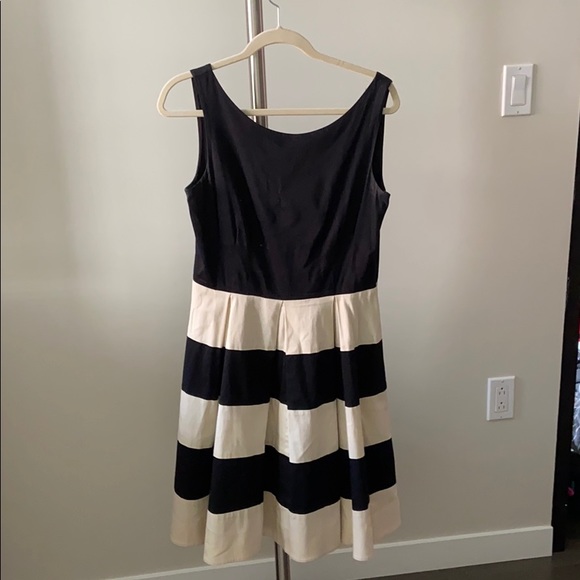 Kate Spade Sleeveless 10 - Picture 2 of 2